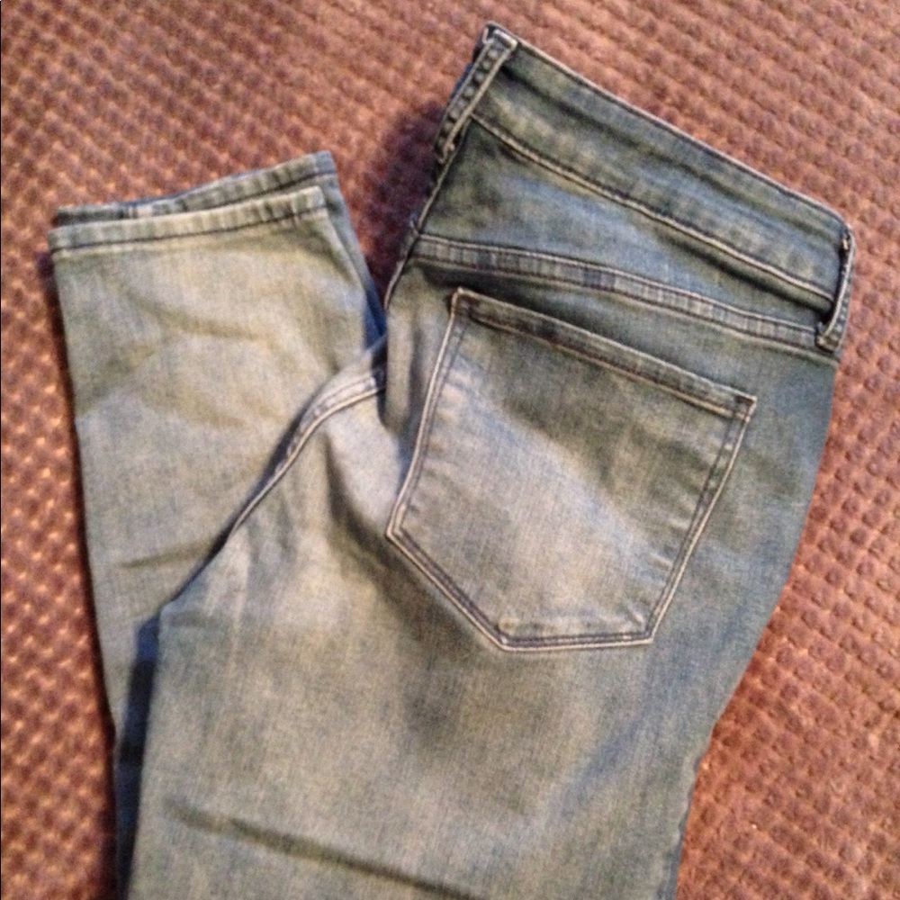 EUC 😍 Rockstar Old Navy Mid Rise Capris