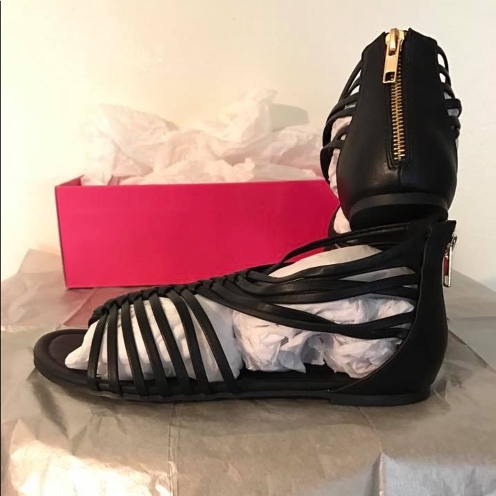 Women's sandals !