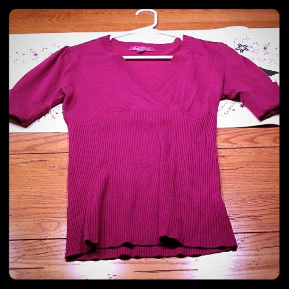 V-neck sweater - Picture 1 of 1