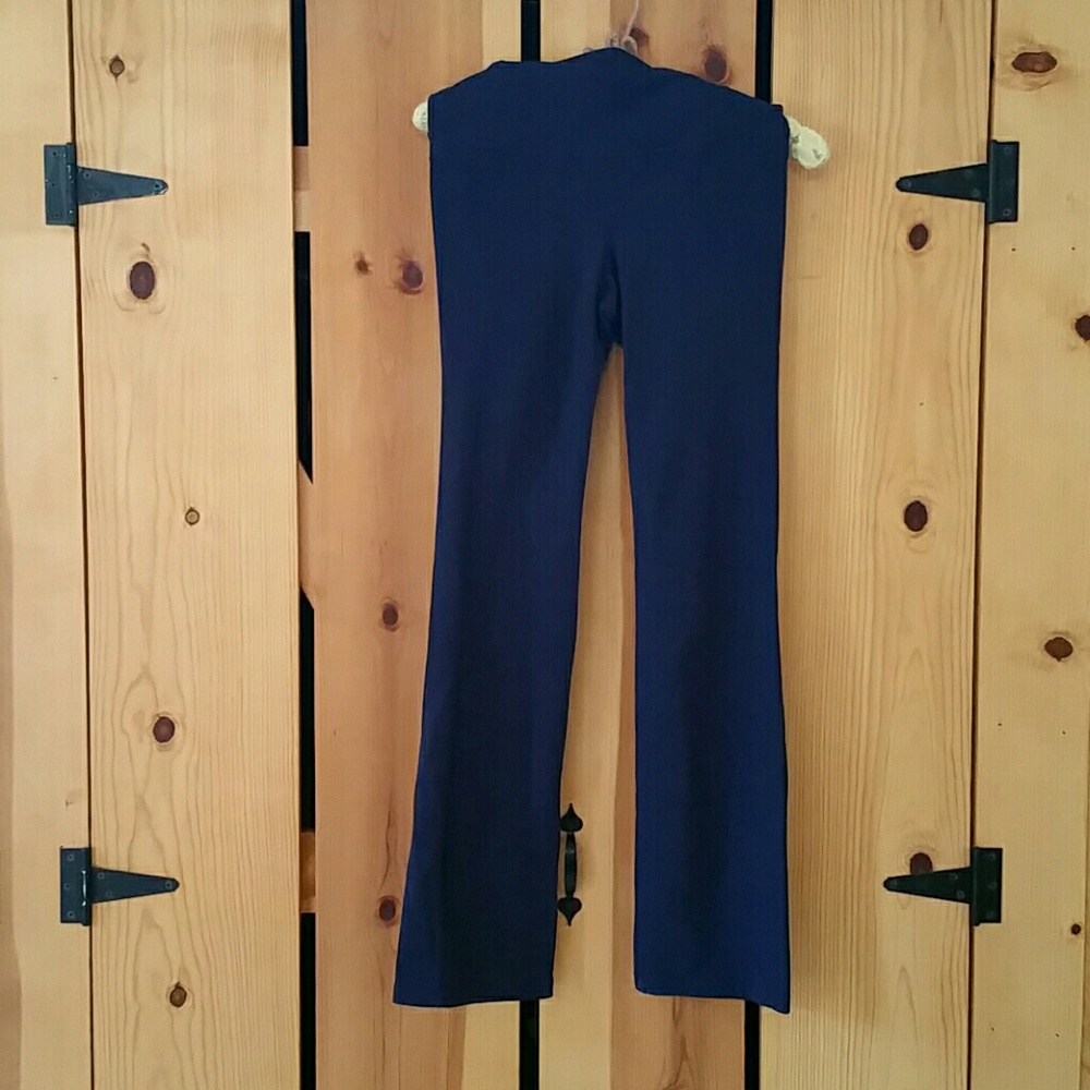 Navy blue Athleta yoga pants