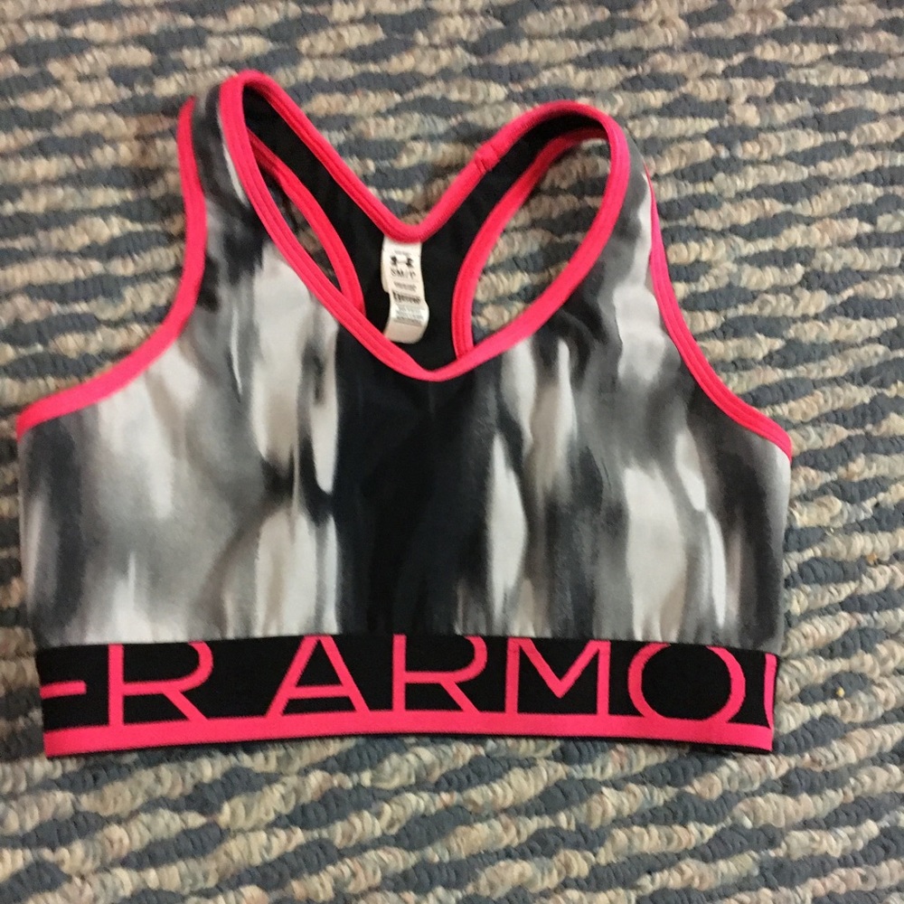 Under armour sports bra size small