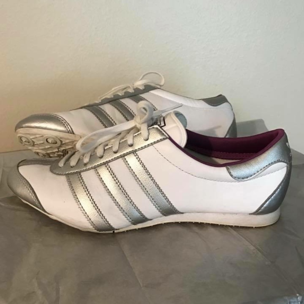 Women's adidas !