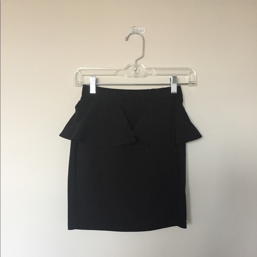 H&M peplum skirt