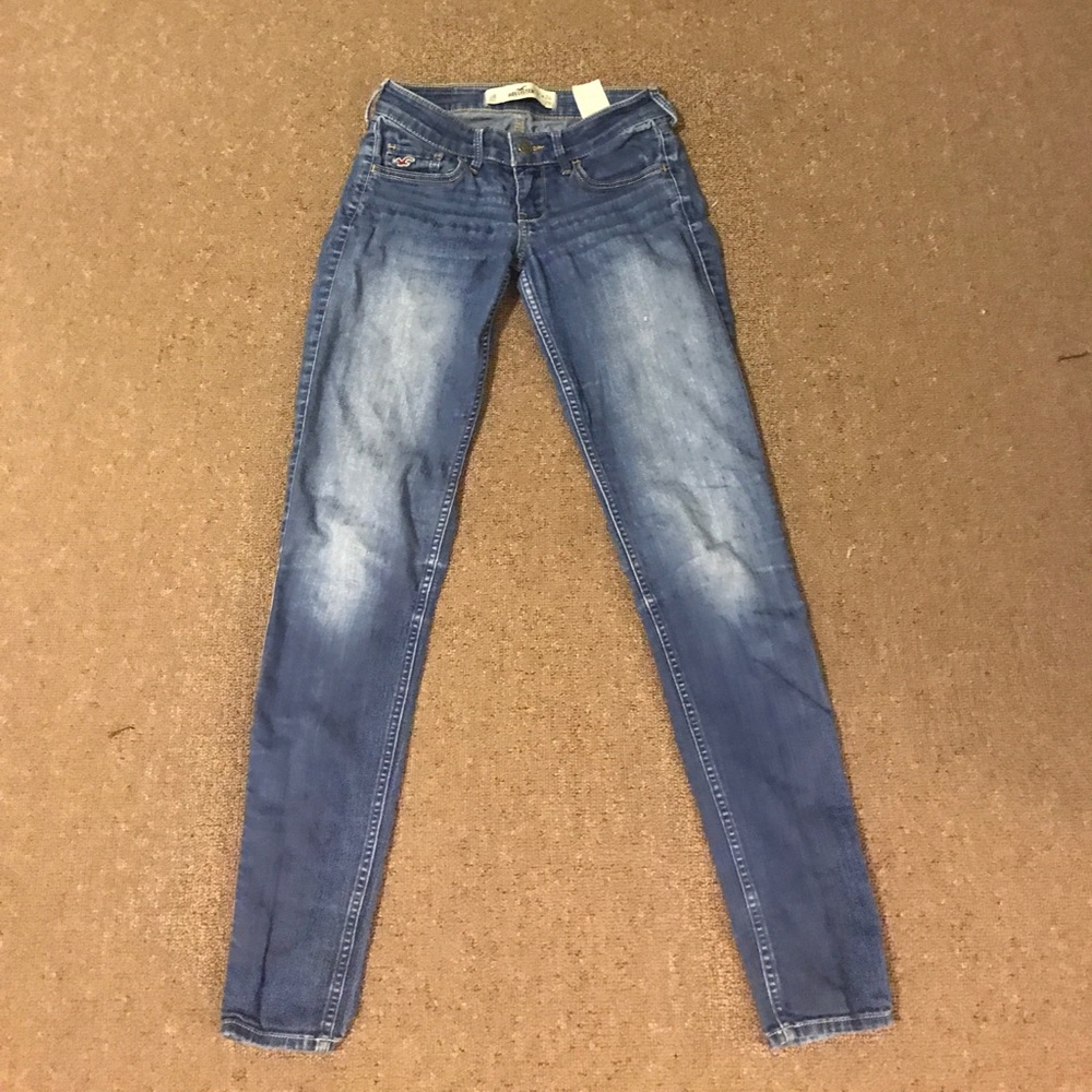 HCO medium wash skinny jeans