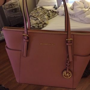 Michael kors pink purse