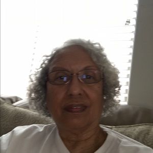 Meet your Posher, Ina