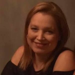 Meet your Posher, Holly