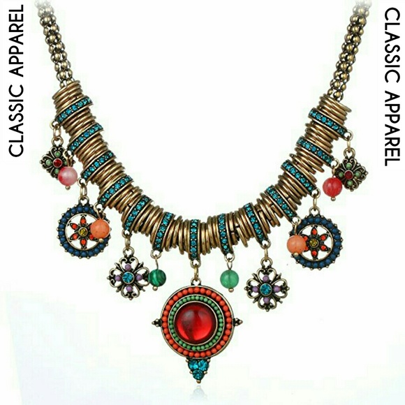 NWT! GORGEOUS NECKLACE! ❤️ - Picture 2 of 3