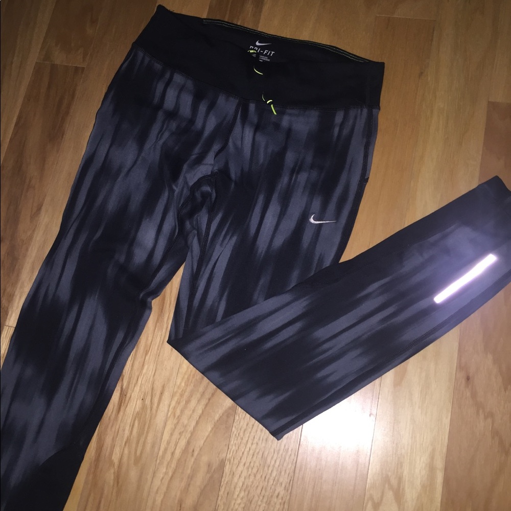Nike leggings