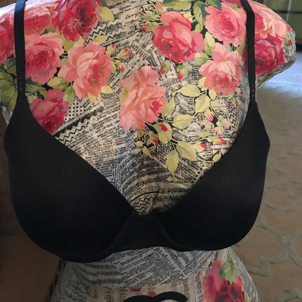 Victoria's Secret underwire bra