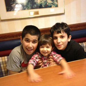 Meet your Posher, Moustafa