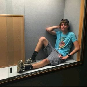 Meet your Posher, Aaron