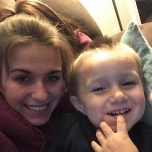 Meet your Posher, Sierra