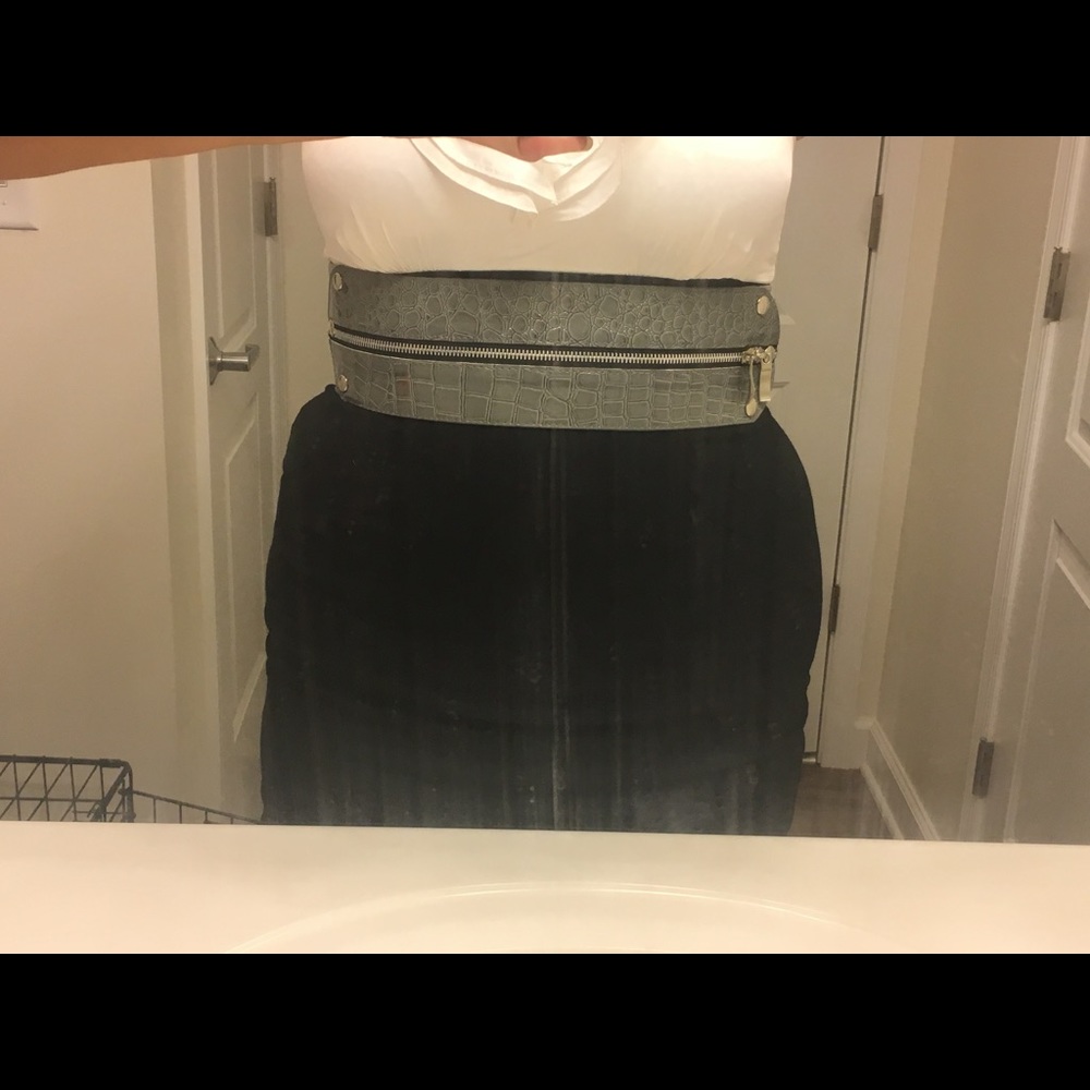 🐍 Grey Snakeskin Embossed Belt 🐍