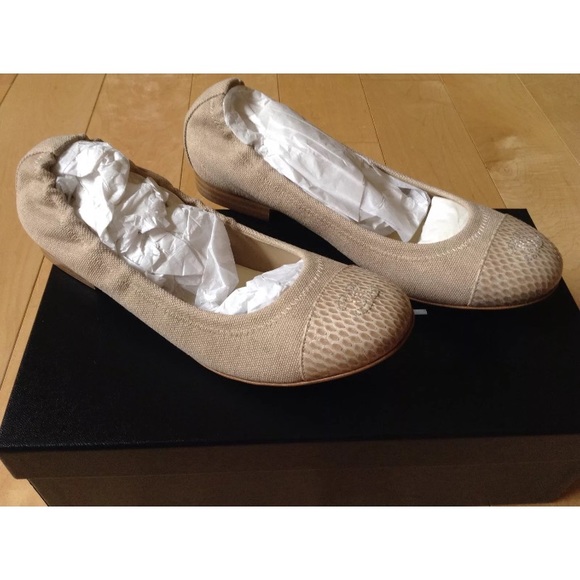 💥SOLD💥 Chanel Classic Canvas Ballet Flats - Picture 4 of 8