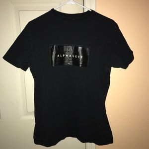 Alphalete shirt