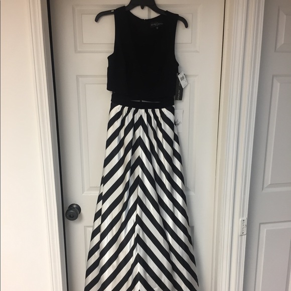 Betsy & Adam gown - Picture 3 of 3