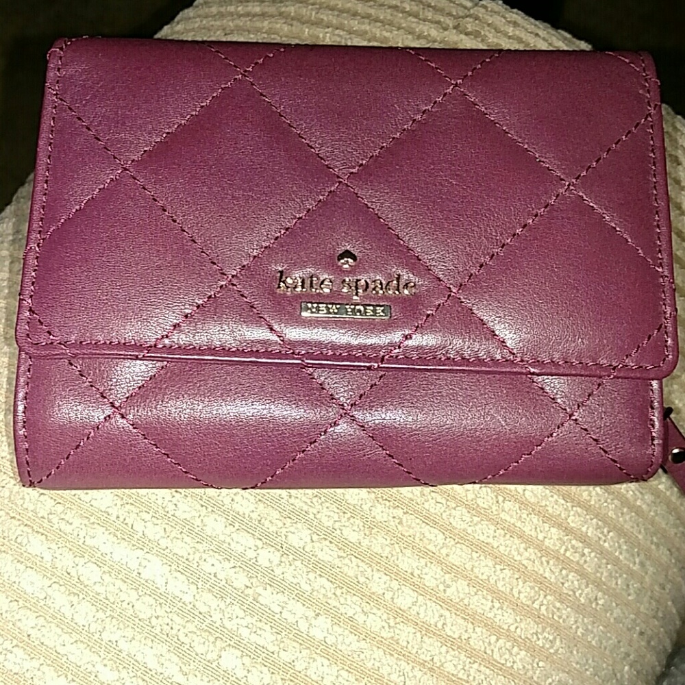 Kate Spade quilted wallet