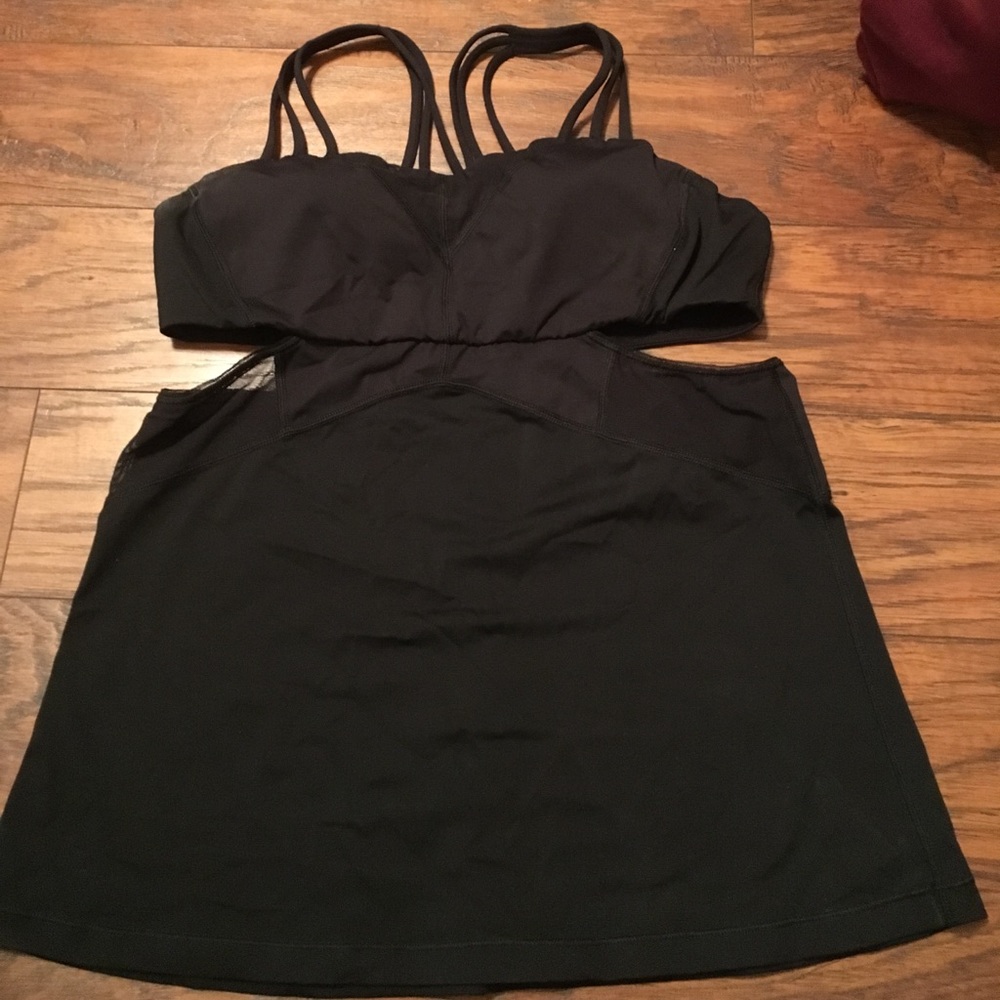 Lulu / Size 10 / Top