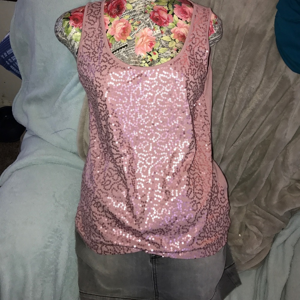 Caslon pink sequin fitted tee.