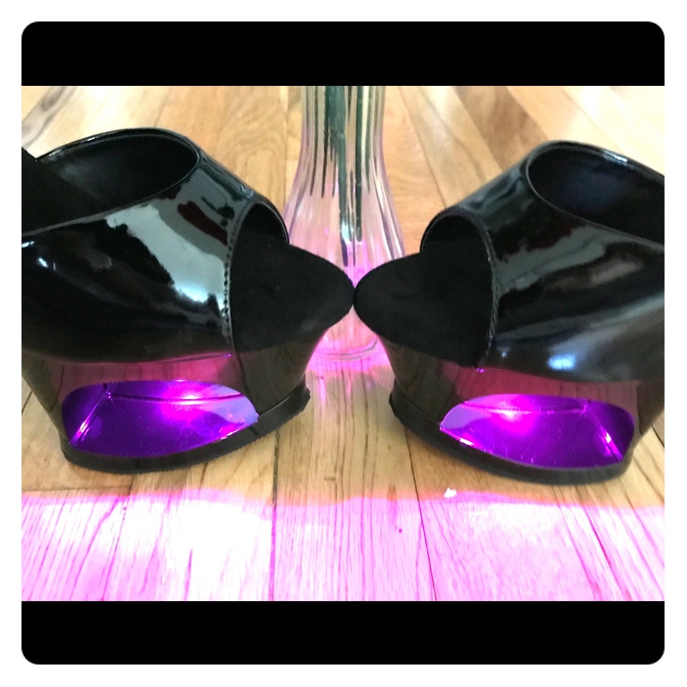 Halloween Black Patent 7" GlowHeels / Pink Lights