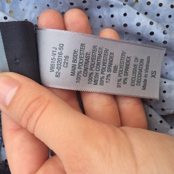 Wind Jacket (offer full $ & I ship w/ small prize) - Picture 8 of 8