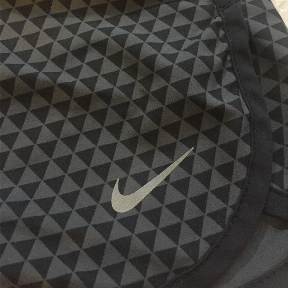 Nike dri-fit running shorts - Picture 2 of 5