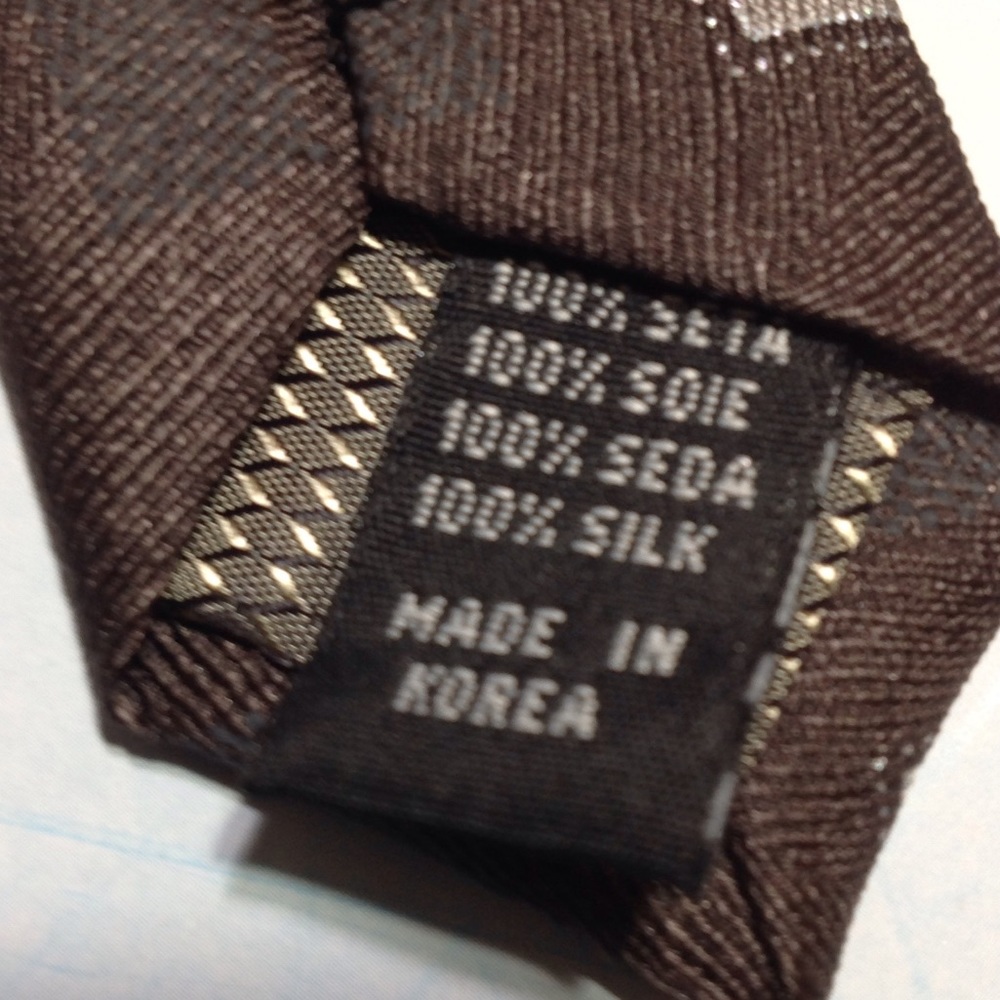 Di MOGGIO 100% Silk Men's Tie - Picture 5 of 5