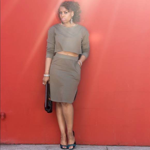 Meet your Posher, Tamrakeelia - Picture 4 of 5