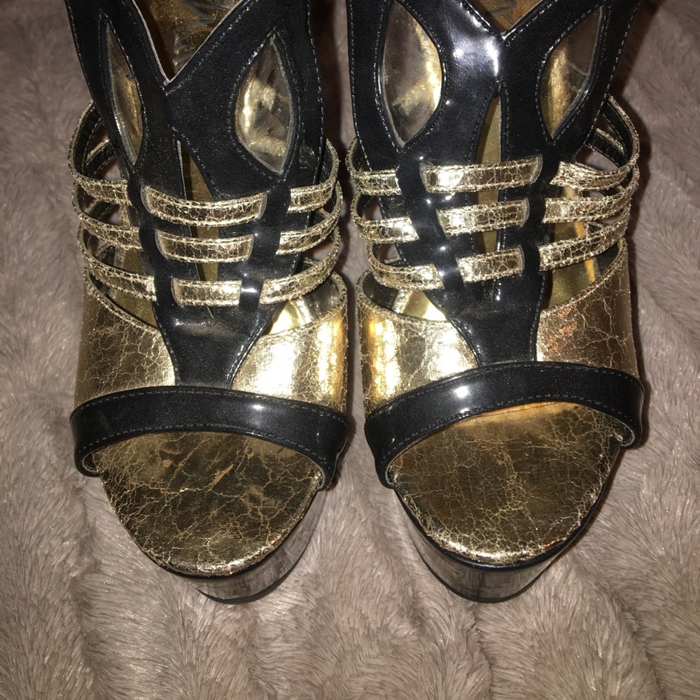 Platform heels - Picture 2 of 3