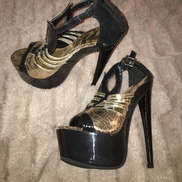 Platform heels - Picture 3 of 3