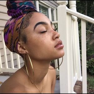 Meet your Posher,  Olivia