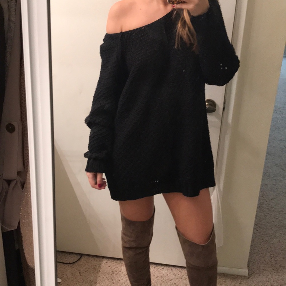Long black sweater.