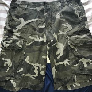 Old Navy Camo Print Cargo Shorts