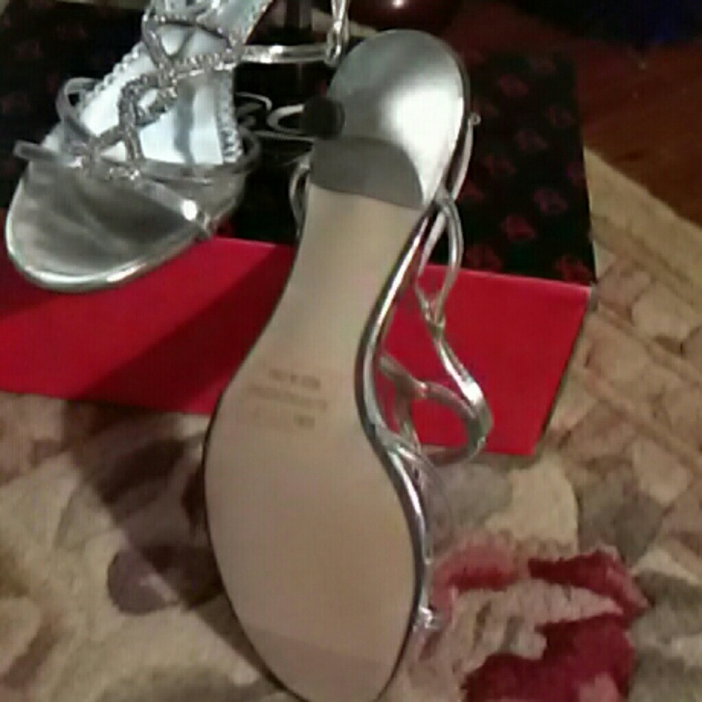 Shoes - Picture 7 of 7