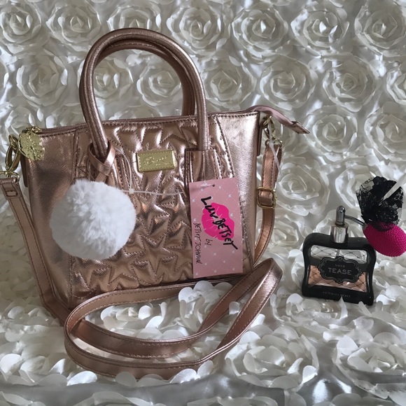 Betsey Johnson Handbags - New Betsey Johnson crossbody