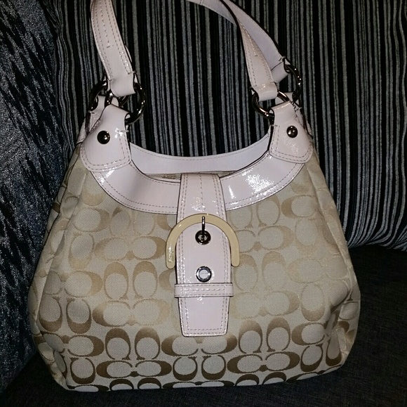 PRICE FIRM COACH SIGNATURE LYNN HOBO SHOULDER BAG. - Picture 7 of 8