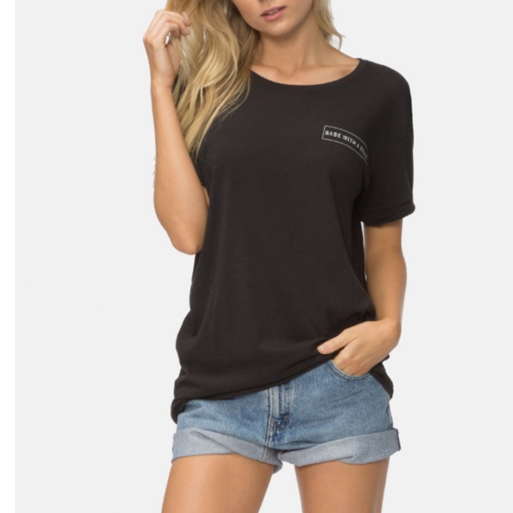 Black Tee