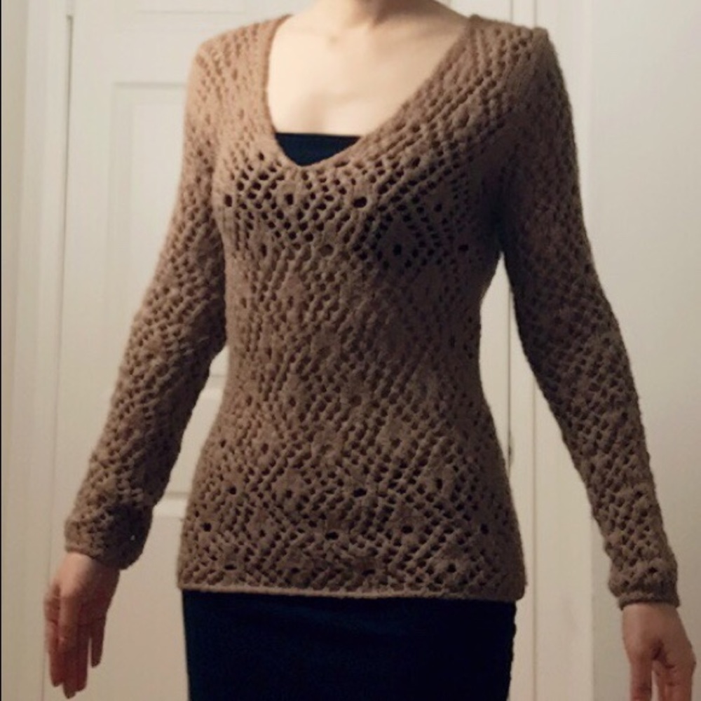 D&G Dolce & Gabbana knit sweater size 0-2