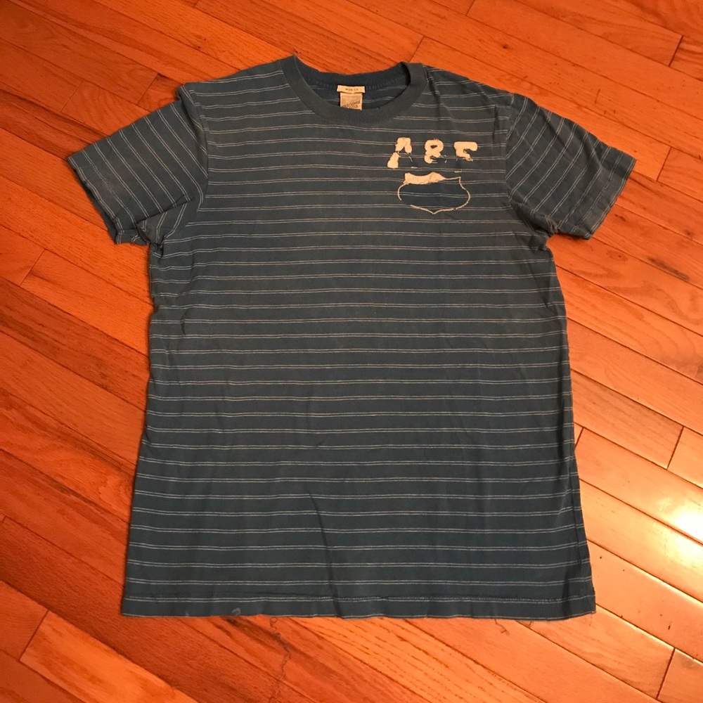 Abercrombie & Fitch tee