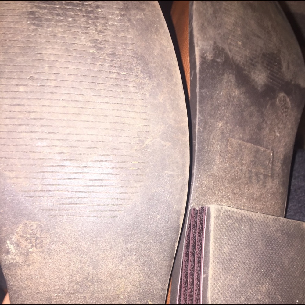 Boots - Picture 3 of 3