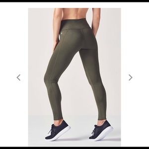 NWT High Waisted Lisette Legging in army