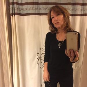 Meet your Posher, Lorina