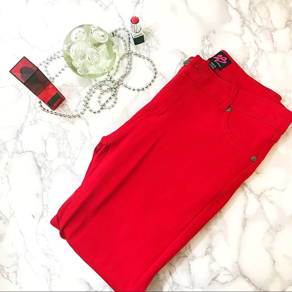 2b (Bebe) ruby red color skinny jeans