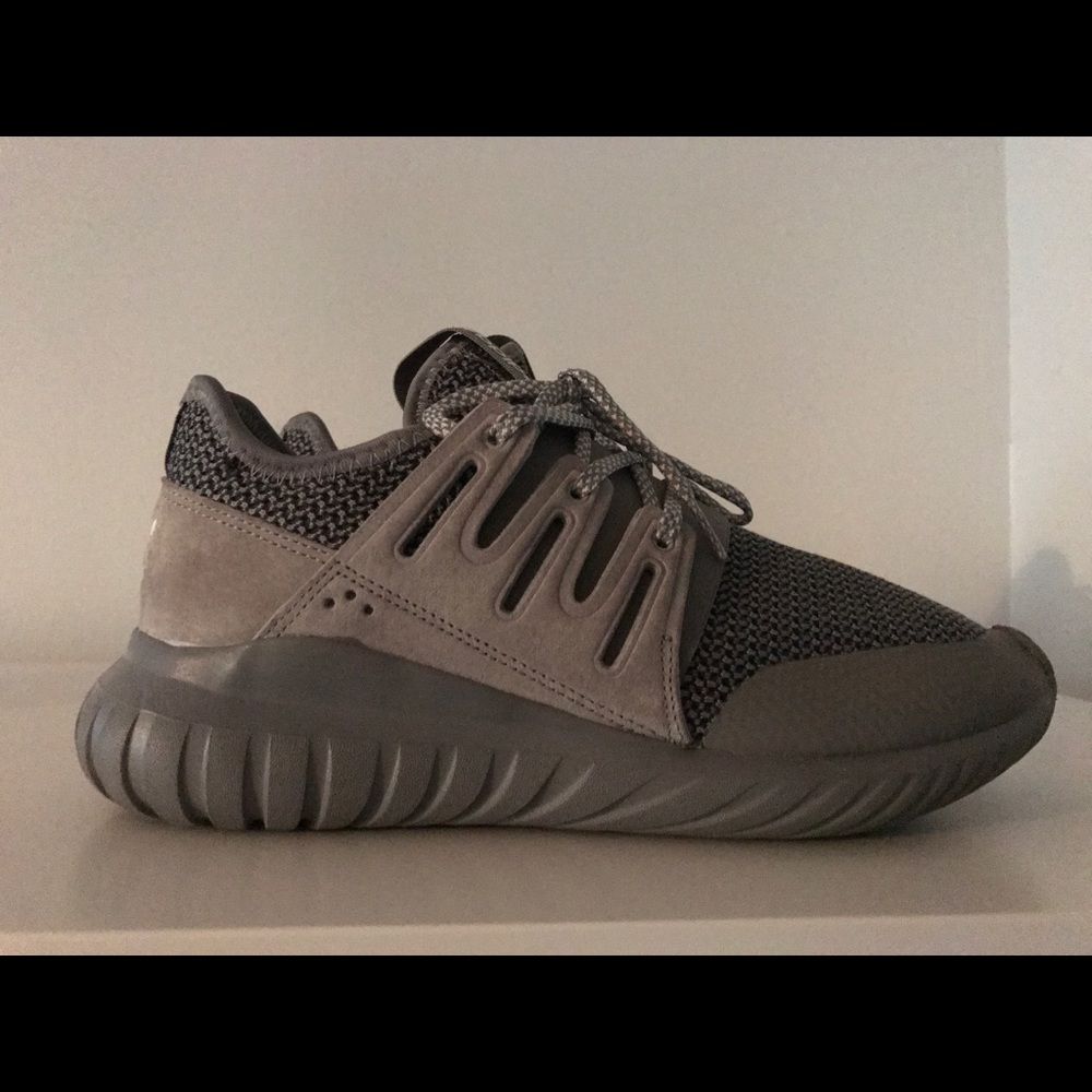 BRAND NEW Adidas Suede Tubular Radicals