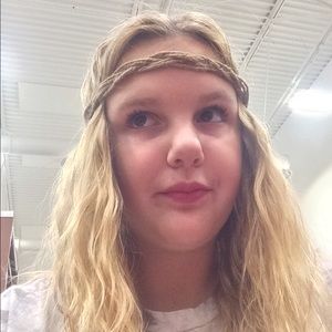 Meet your Posher, Natalie