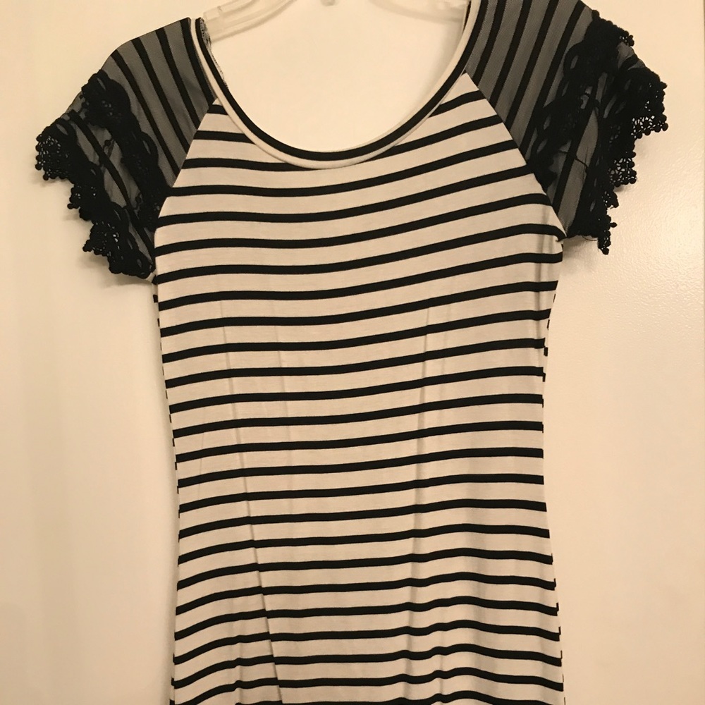 White stripe, lace sleeve cotton dress.