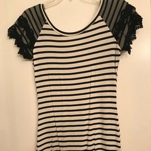 White stripe, lace sleeve cotton dress.