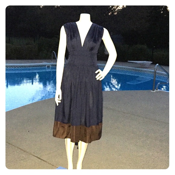 Stunning VTG Silk Navy Blue Pleated deep v tie waist knee length midi dress Sz8 - Picture 3 of 8