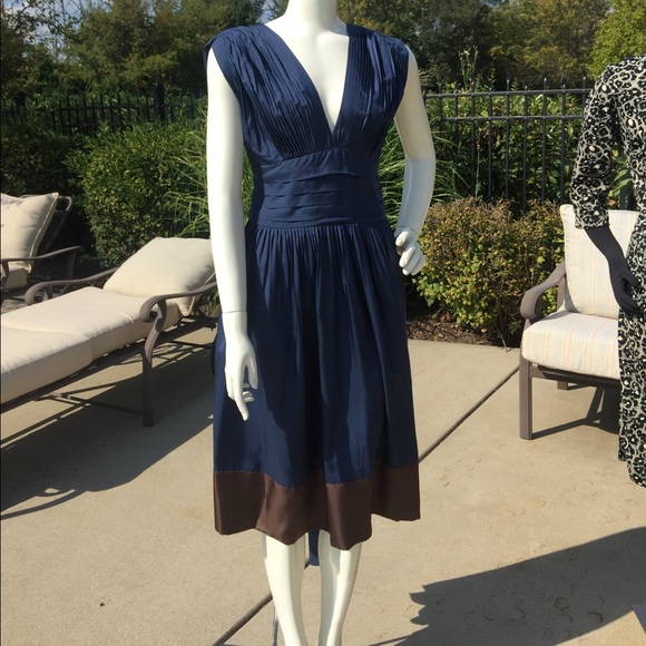 Stunning VTG Silk Navy Blue Pleated deep v tie waist knee length midi dress Sz8 - Picture 5 of 8